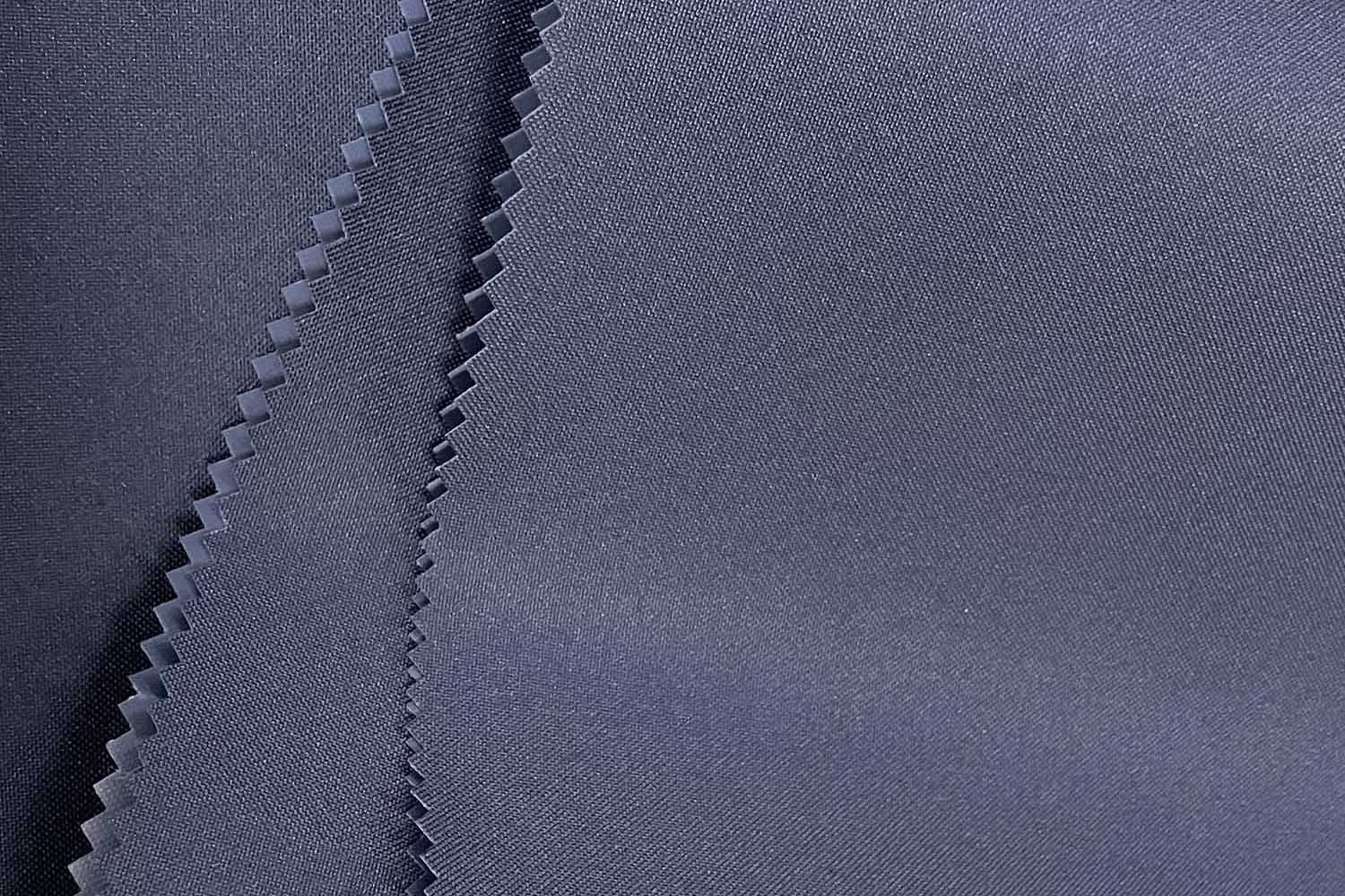 Fabrik Oxford 300D/108T dengan PVC bersalut